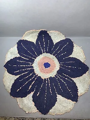 Antique American Primitive Folk Art Flower New England Rag Hand Hooked Rug • £84.41