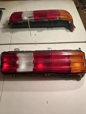 PRE OWNED 1983 MERCEDES BENZ W123 L Tail Light • $120