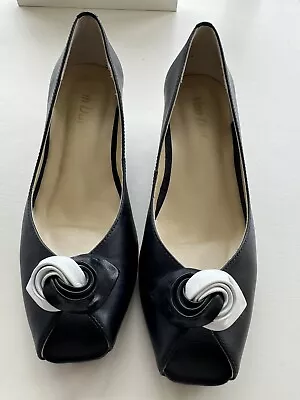 Ladies Shoes - Navy &White VAN DAL 100% Leather Bow Front Peep Toe Wedge -Size 4 • £18.99