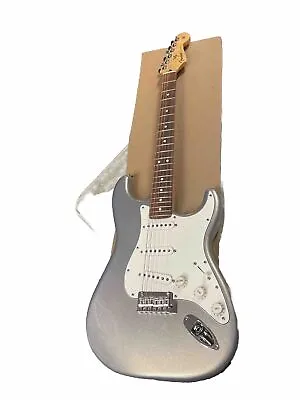 2021 Fender 75th Anniversary Stratocaster -  MIM Inca Silver W/ Soft Case • $350