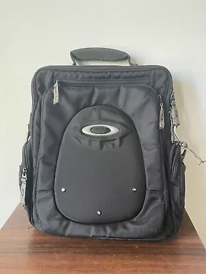 Oakley Black Tactical Field Gear 3.0 Crossbody Laptop Strap Bag • $199.95