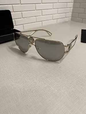 Versace VE2255 100266 Gold/Light Grey Mirror Silver 63mm Unisex Sunglasses $372 • $149.50