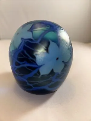 1977 Vandermark Studio Signed Iridescent Blue Black Art Glass Egg Signed • $90