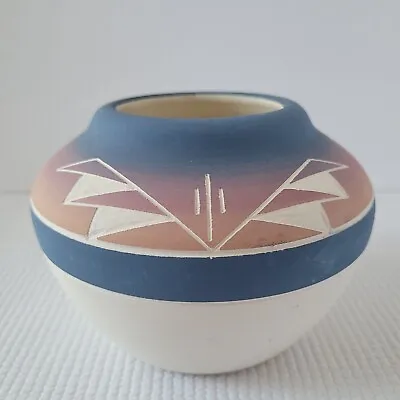 Sioux Pottery 3.5  Vase Native American Signed By Shallow Sioux • £17.10