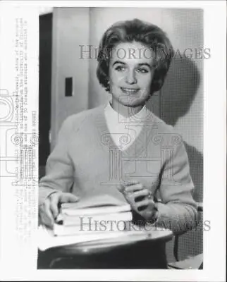 1964 Press Photo Mrs. Marina Oswald Widow Of Lee Harvey Oswald In Ann Arbor • $20.88