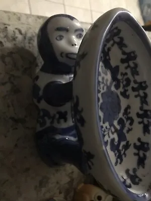 Rare Vintage Chinoiserie Blue And White Monkey Holding A Soap Dish • $145