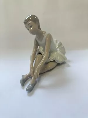 Lladro NAO Ballerina  • £25