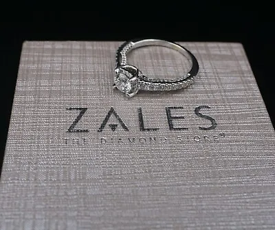 $1603.57 • Buy Zales 14k White Gold 1 Ctw RBC Diamond Halo Engagement Ring Size 7 Box RG3288