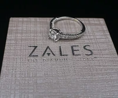 Zales 14k White Gold 1 Ctw RBC Diamond Halo Engagement Ring Size 7 Box RG3288 • $1585.75