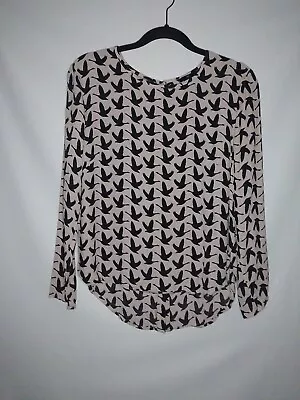 H & M Womens Top Hi-Low Long Sleeve Button Pink/Black Blouse Birds Print Size 8 • $8.69