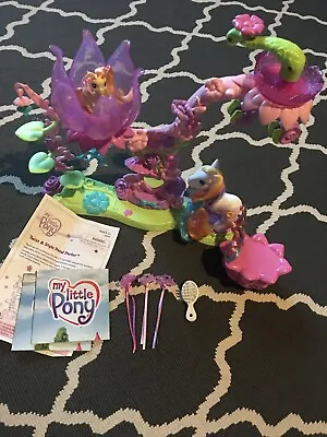 Old My Little Pony Twist And Style Petal Parlor Hasbro 2005 Complete • $59.95