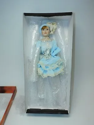  Martha  Christine Et Cecile / Mundia Reve De Porcelaine Doll  229 Of 1000  Rare • $399