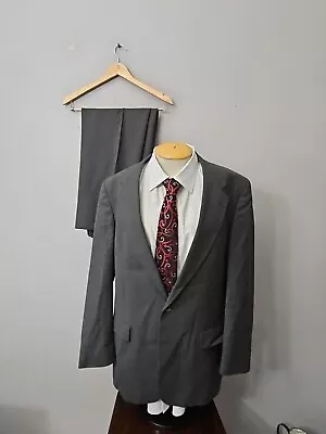 Palm Beach Vintage Mens Gently Used Suit 40 R Gray Window Pane 34 X 30 • $75