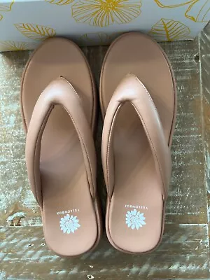 Yellow Box Asbury Almond Women's Sandal Size 9.5 • $30