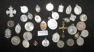 ⭐ Religious Medals Foreign Coins Saints Jesus 14KT Gold-filled Medal! (49J) • $13.75