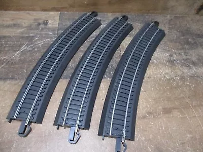 $0.99 • Buy 3 Bachmann E-Z Track Ho Scale Curved Train Tracks Black 18 R 30 Clean