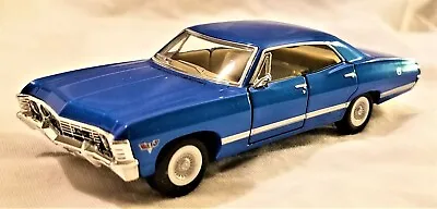 Kinsmart - 1:43 Scale Model 1967 Chevrolet Impala Blue (BBKT5418DBL) • $22.26