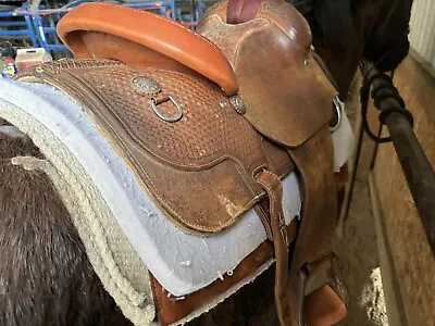 Drew Clark Veach Calf Roping Saddle • $2500