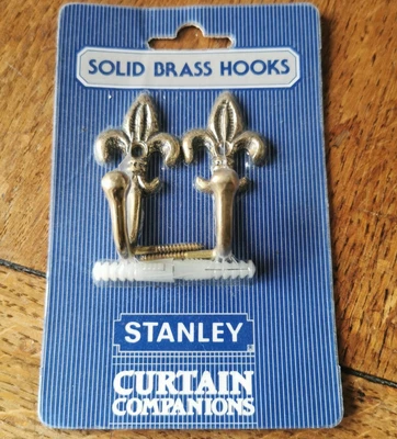 £2.79 • Buy 2 X Fleur De Lys Stanley Solid Brass Hooks (26.2000C). Curtain Companions. Pair