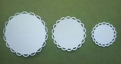 18 X Die-Cut Open Scallop Edged Circles (nestable) - 250gsm White Card (6 Each) • £2.50