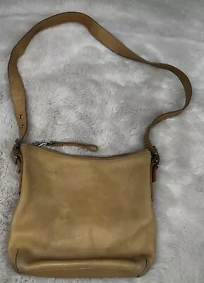 Vintage COACH Womens’ Tan Leather Shoulder Bag Purse J26-9326 • £38.56