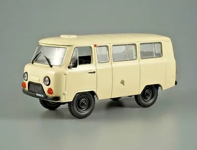 UAZ 452B Buhanka USSR Soviet Minibus Off-road Van 1:43 Scale Diecast Model Car • $33.95