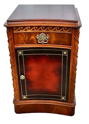 Vintage Carved Mahogany Chinese Chippendale Style Nightstand W/Leather Panel • $579