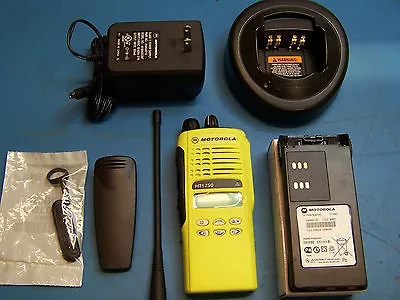 Motorola HT1250 UHF 450-527MH 128 Channel Yellow Case MINT Tested • $275