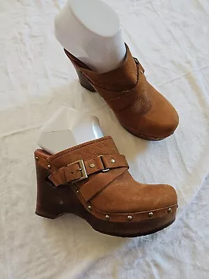 Ugg KAYLEE CLOGS Slip On Brown Suede Wood Heel W Studs Women's Size 7W.     TUB5 • $23.10