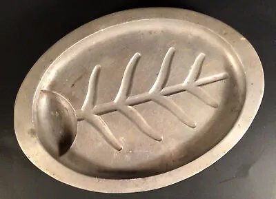 Vintage Majestic Cookware Aluminum Oven/Hot Oven Footed Platter With Juice Well • $14.95