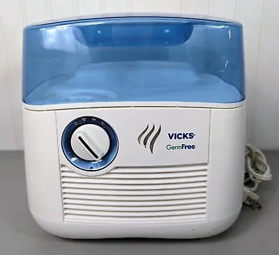 Vicks 1 Gallon Cool Mist Humidifier V3900 Blue/WhiteCool Mist Humidifiers • $15.99