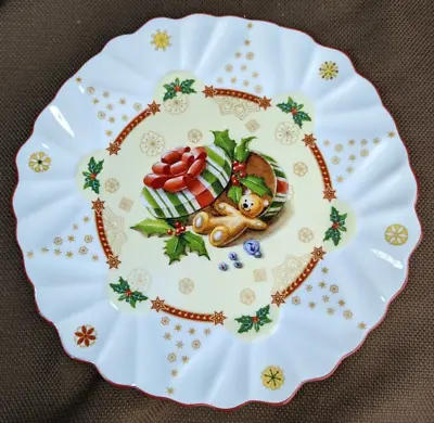 Villeroy & Boch Christmas Toy's Fantasy Dessert Salad Plate Teddy Bear 8.5  • $15