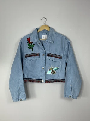 $29.43 • Buy Bershka Womens Light Blue Embroidered Floral Rose Crop Denim Jacket Size Small