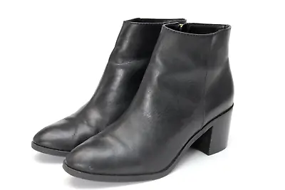 Vince Camuto Women's Size 7.5M Black Ankle Boots Zip Closure 2  Heel Booties • $24.55