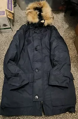 VTG EDDIE BAUER Coyote Fur Trim PARKA Coat L XL GOOSE DOWN Canada Hooded NAVY • $299.99