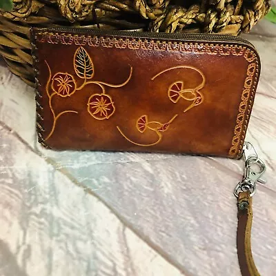 Vintage Hand Tooled Leather Change Purse Floral Design Zipper Closure Excellent • $6