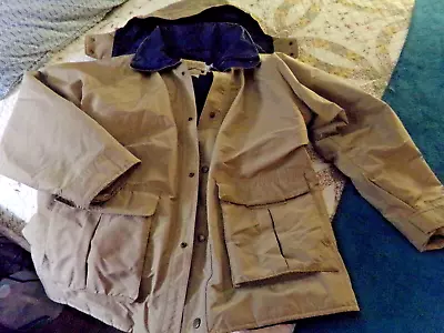 Cabelas Gore Tex Mens Size Lg Tan Coat-Pre-owned 2 Inside Lg Pockets-Snapon Hood • $24.99