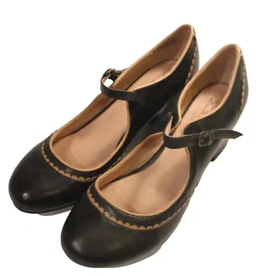Miz Mooz New York Size 9 Black Taupe Leather Scalloped Edges Mid Heel Mary Janes • $60.98