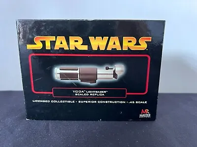 Star Wars - Master Replicas - Yoda Lightsabre (.45 Scaled Replica) • £50