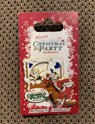 Disney Mickey’s Very Merry Christmas Party MVMCP 2006 Goofy Donald Pin LE 51006 • $25.49