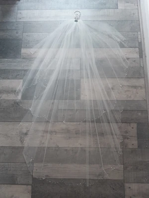 £50 • Buy Richard Designs Ivory 2 Layer Crystal And Drop Crystal Veil Scalloped. Brand New