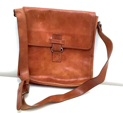 I Medici Firenze Leather Messenger Bag  Tan Adjustable Strap Lined Pockets • £65