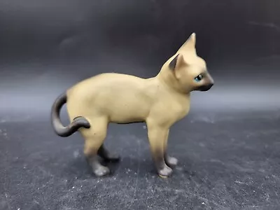 Vintage Lipper And Mann Porcelain Siamese Cat Kitten Figurine • $22.50