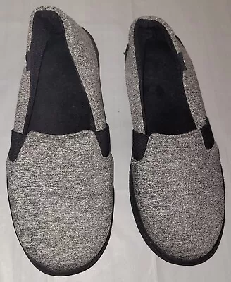 ISOTONER Slip On's Women's Closed Slippers Memory Foam Gray/Black (7.5-8) • $12.99