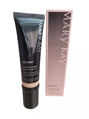 Mary Kay CC Cream Sunscreen Broad Spectrum SPF 15 - Light To Medium - 1 Fl Oz • $10