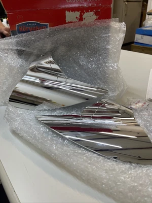 $49.99 • Buy Kuryakyn Heat Deflector Saddle Shields Reflective Smoke  494329 MISSING BOLTS