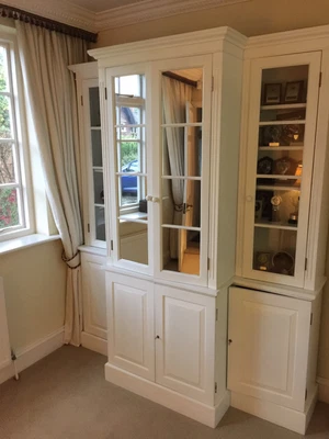 £100 • Buy Custom Made Display Cabinet - Splits Into 6 Sections