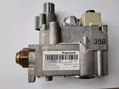 Honeywell V4600c1086u Gas Valve NR! • £24.99