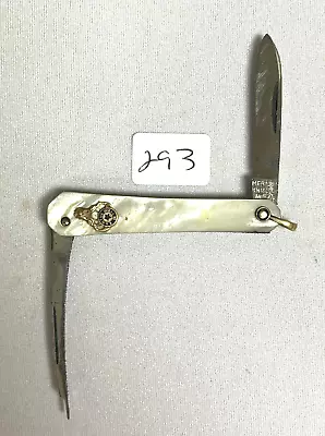 Vintage Meriden Knife Co. Crest Double Blade Pearl Folding Pocket Knife (#293) • $30