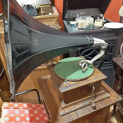 Victor 2 II Victrola Phonograph • $795